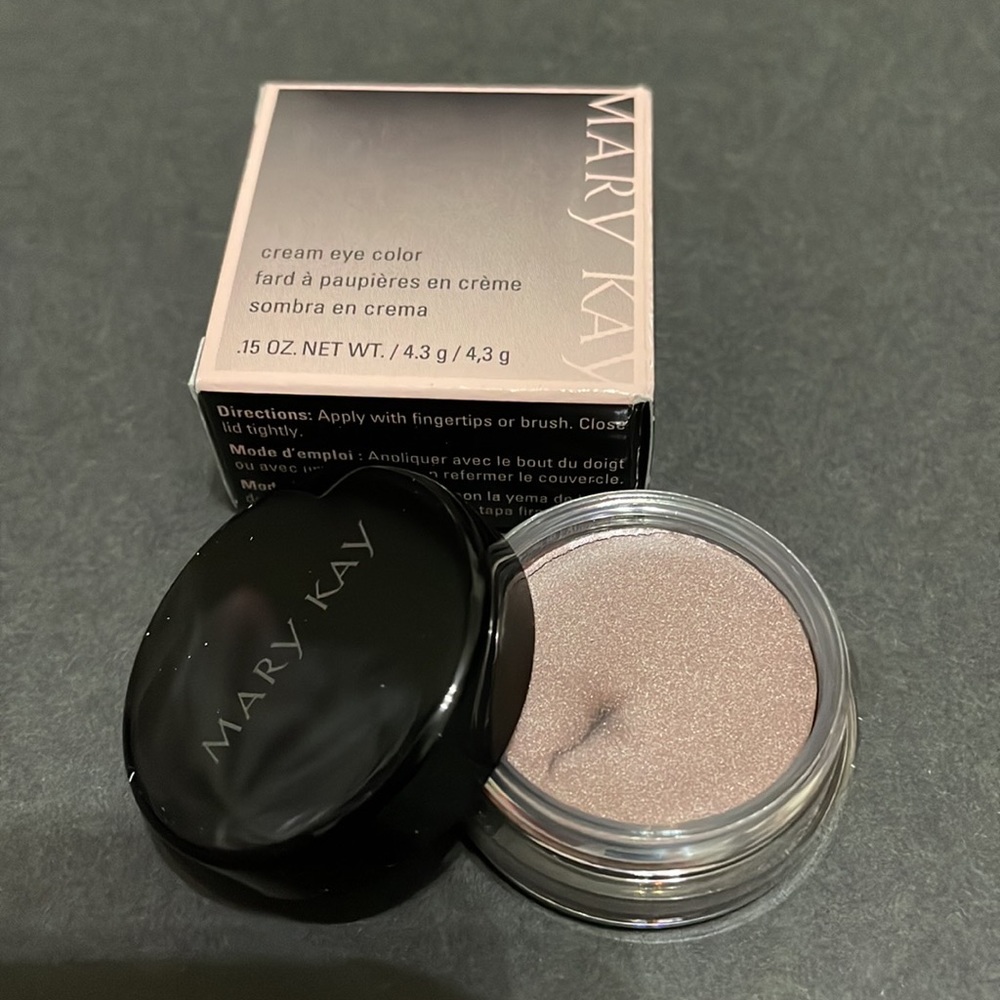 Mary Kay cream eye color— Metallic Taupe